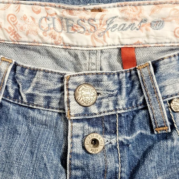 Y2K GUESS Jeans Boyfriend Distressed Button Fly 100% Cotton Denim Jeans Size 30 - Picture 12 of 15